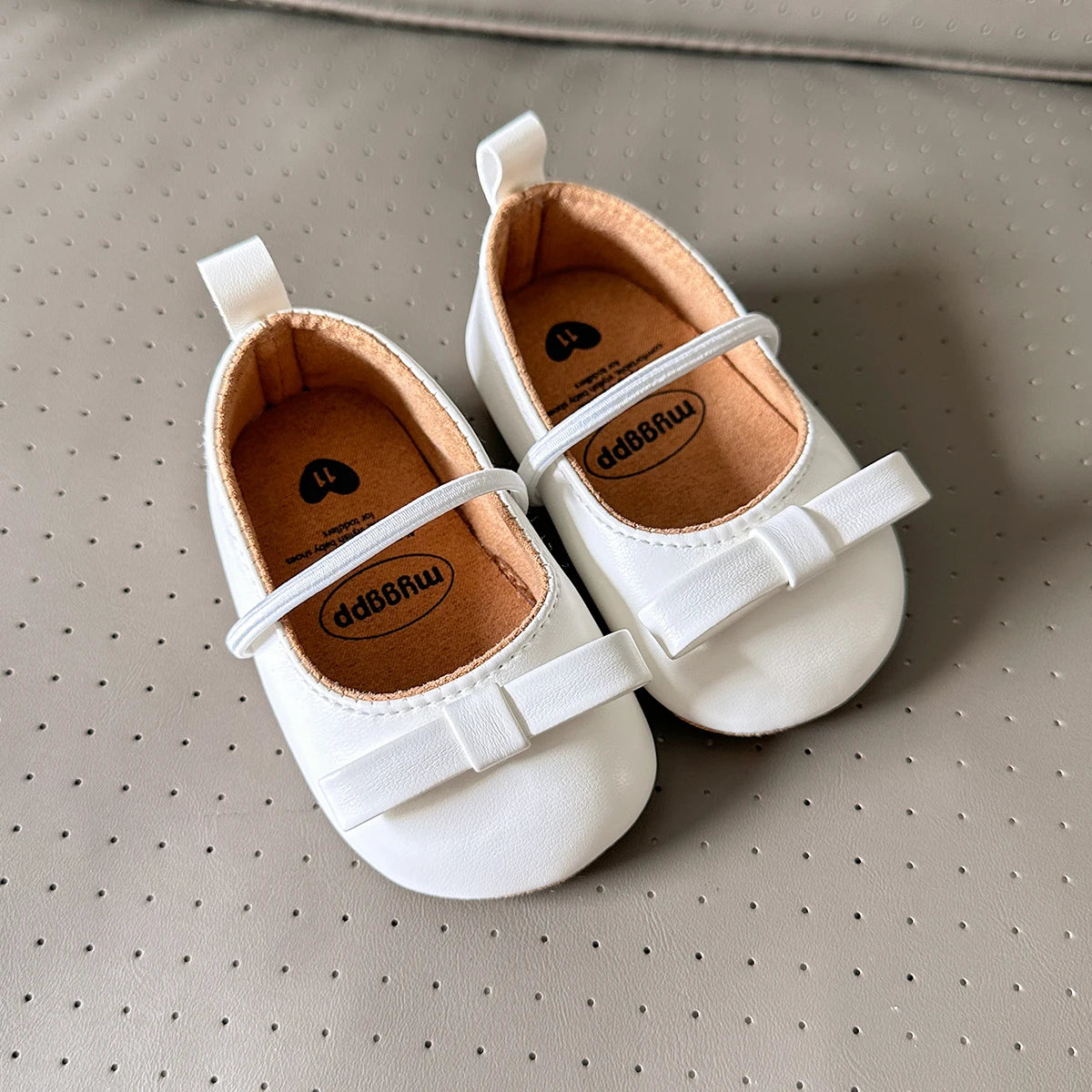 Sapato de Couro Plumi — Premium Antiderrapante (0-18 meses)