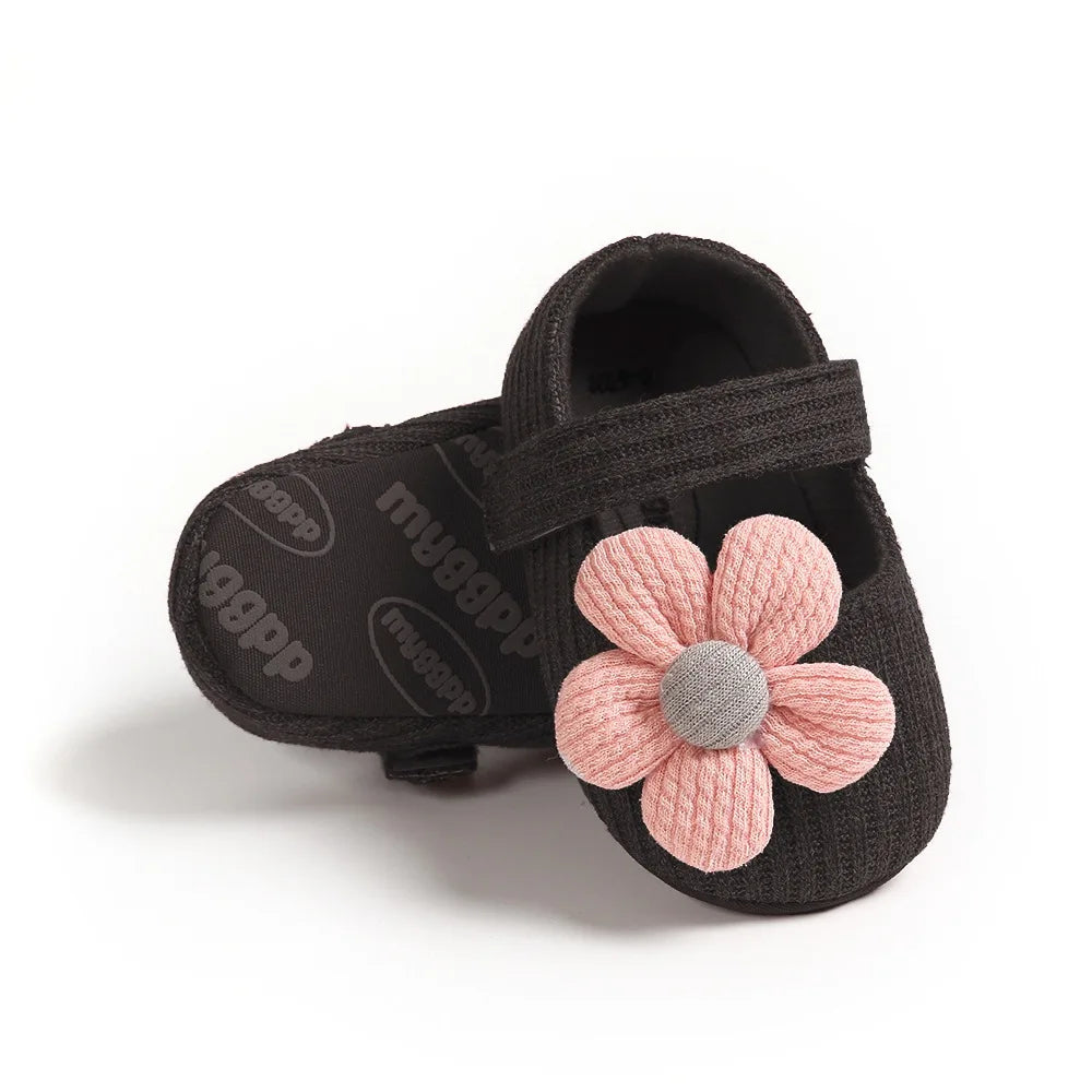 Sapatinho Retrô de Algodão Plumi — Laço e Flor (0-12 meses)