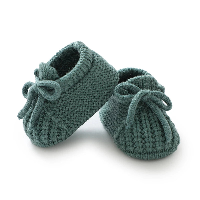 Botinha de Tricô Plumi — Quentinha para o Berço (0-18 meses)