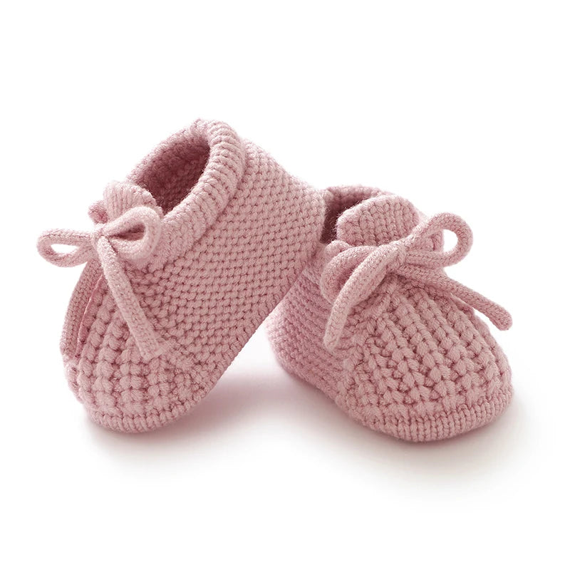 Botinha de Tricô Plumi — Quentinha para o Berço (0-18 meses)