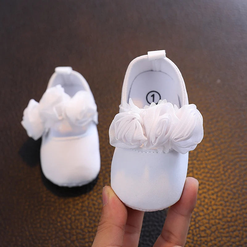 Sapatilha Princesa de Renda Plumi — Batizado e Festa (0-18 meses)