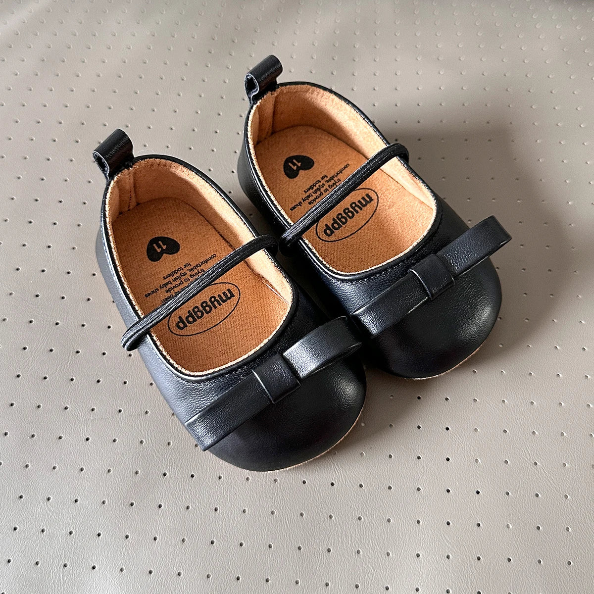 Sapato de Couro Plumi — Premium Antiderrapante (0-18 meses)