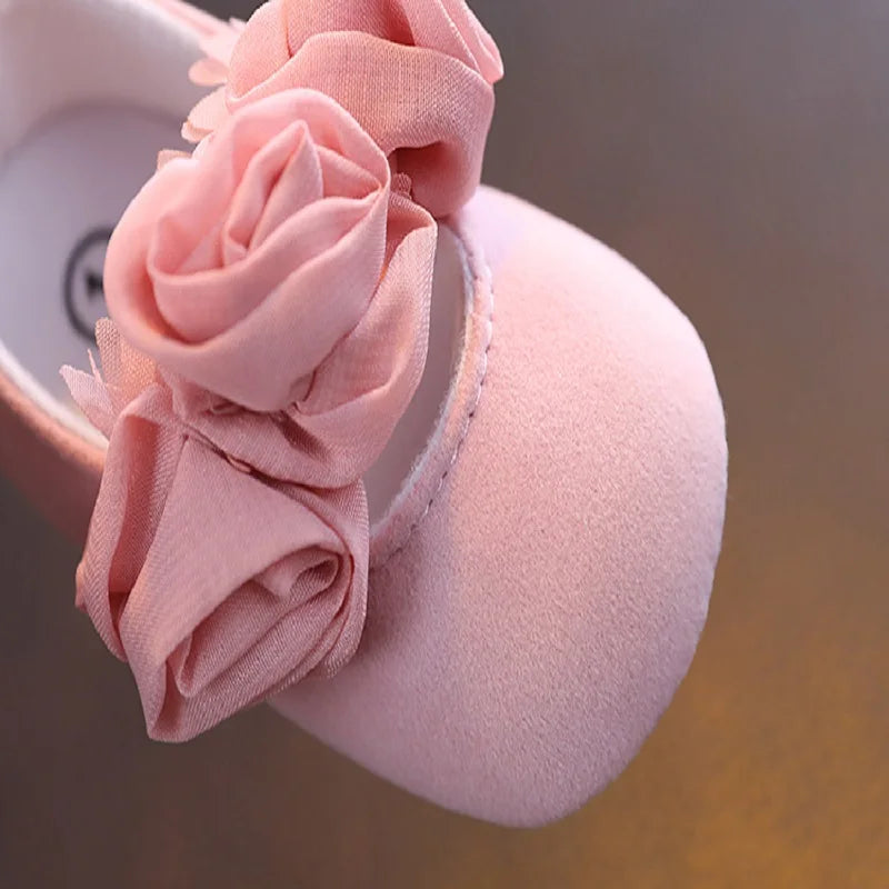 Sapatilha Princesa de Renda Plumi — Batizado e Festa (0-18 meses)