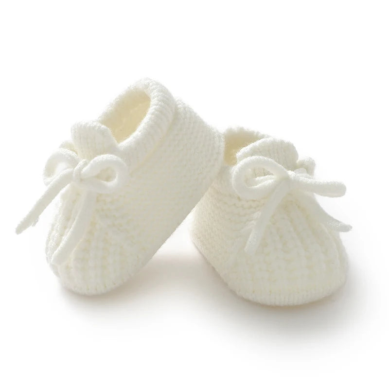 Botinha de Tricô Plumi — Quentinha para o Berço (0-18 meses)