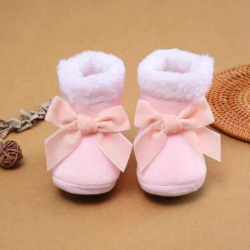 Botinha Pompom Plumi — Quentinha de Inverno (Recém-nascido)