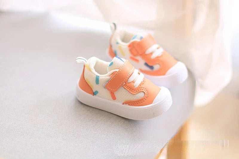Tênis Esportivo Plumi — Respirável em Malha (Primeiros Passos)